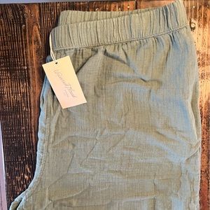 NEW Universal Threads Women’s Shorts
